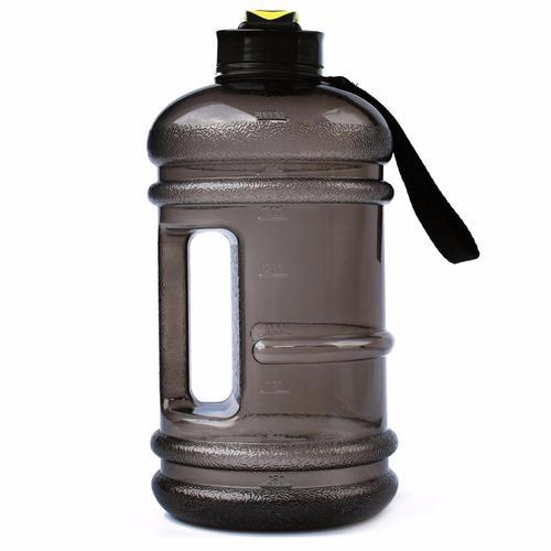 2.2升的水是300毫升的水吗