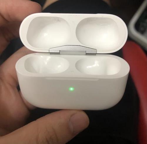 用电脑充airpodspro充电仓多久可以充满