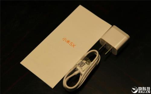 小米5x可以用快充插头吗