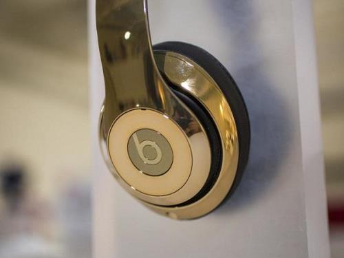 beatsstudio充电亮灯吗