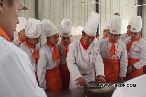 公安局厨师有编制么