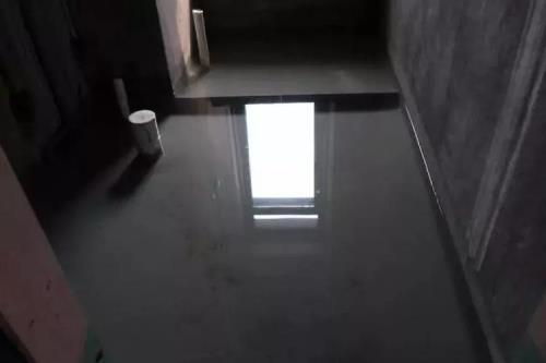 卫生间吸水方法