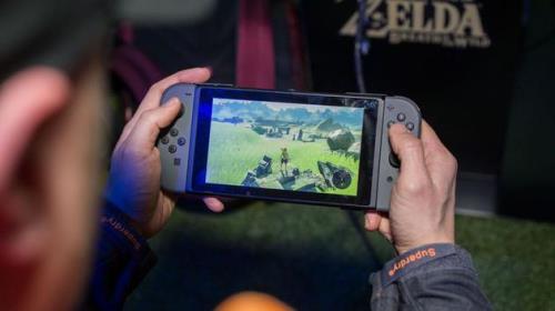 switch更新时可以玩游戏吗