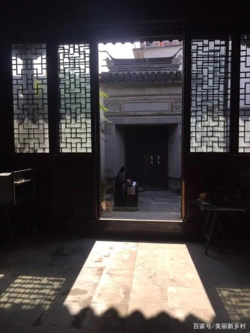 老宅院子能安放骨灰吗