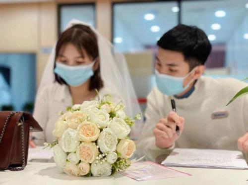 求婚以后多久领证
