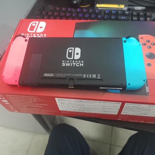 switch皮卡丘是不是续航版