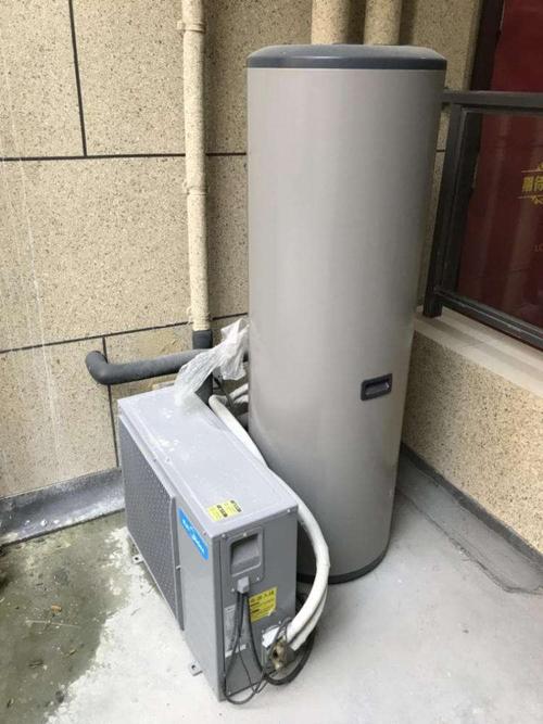空气源热水器有氟吗