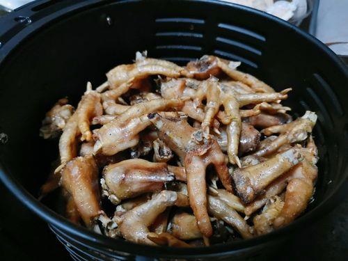 油炸鸡爪的做法是