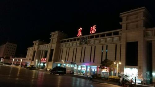 襄阳飞机场到襄阳火车站要多久