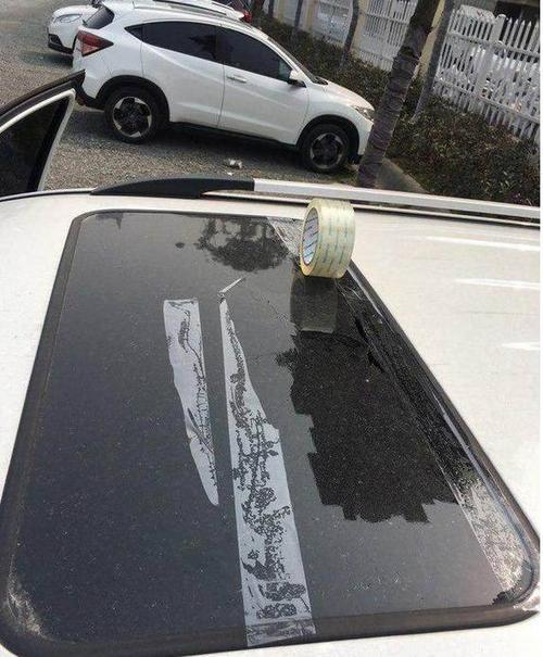 汽车天窗封死可以年审吗