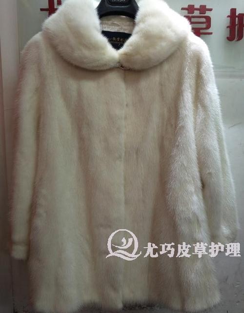 貂皮薄厚哪个好