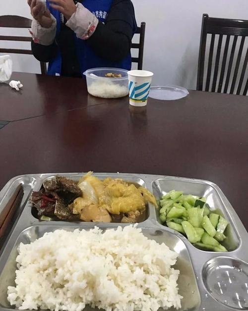 拘留吃什么饭