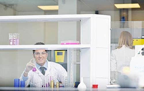 做化学生物实验的人叫什么