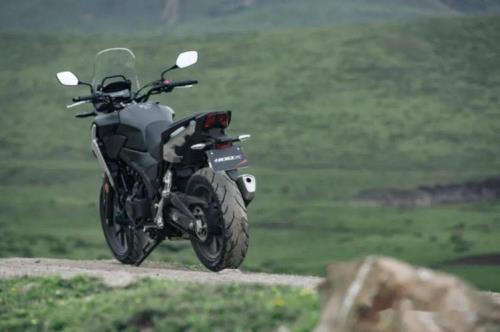 Cb400X离地间隙能调吗