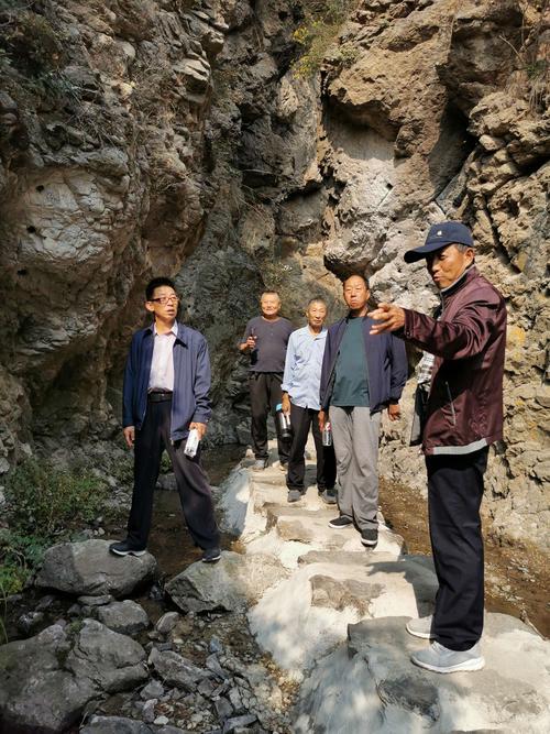 张三营莲花山多高