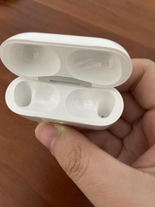 airpodspro充电仓几个小时没充满