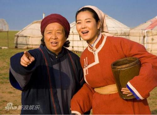 胡杨女人斯琴卖石头后续