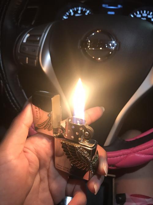 zippo爱情指南针会掉色吗