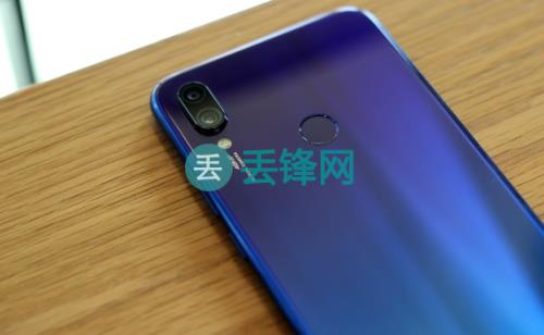 红米note11后置摄像头镜片怎么换
