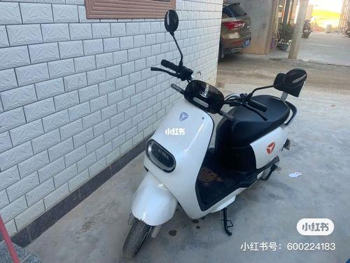 雅迪m5系列是铅酸电池吗