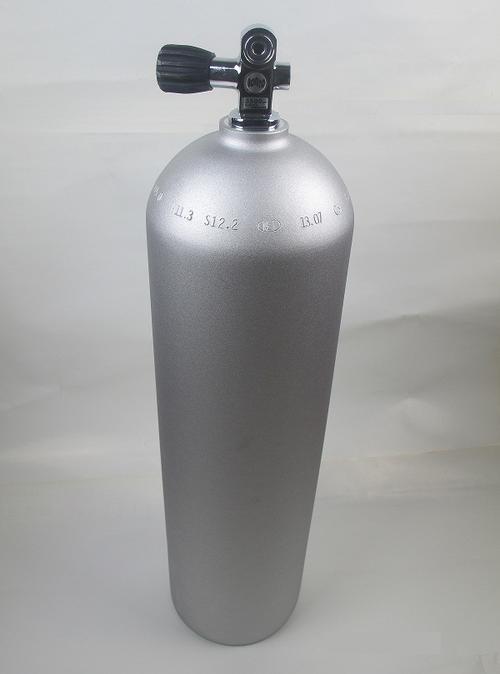 潜水氧气瓶出气需要调多少压力