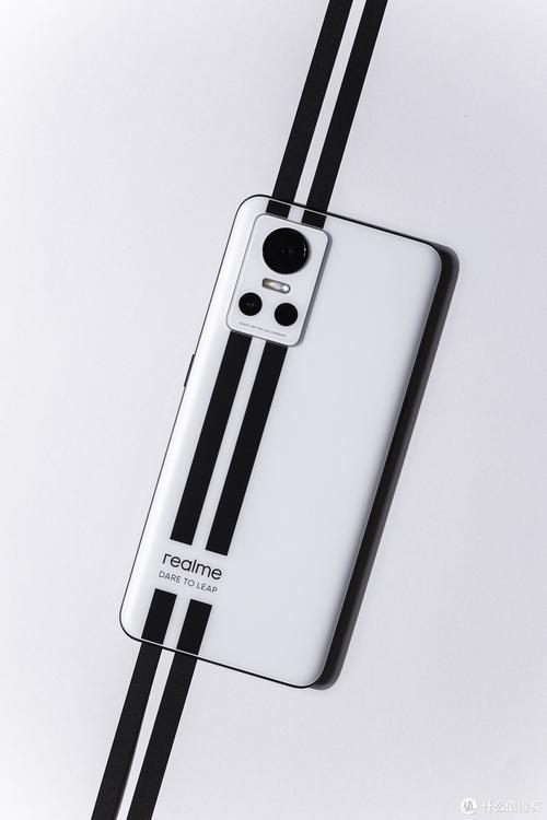 真我neo3屏幕太亮刺眼睛