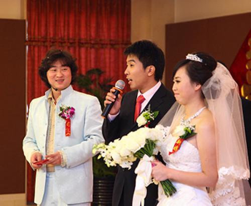订婚主持人什么人比较合适