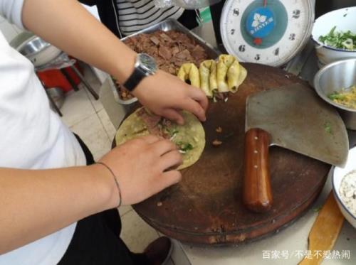 爱情如驴肉薄饼什么意思