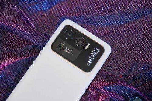 小米11ultra摔坏屏保修吗