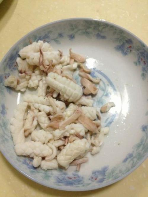 湿鱿鱼要焯水吗
