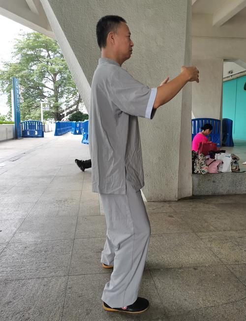 初学站桩站多久合适
