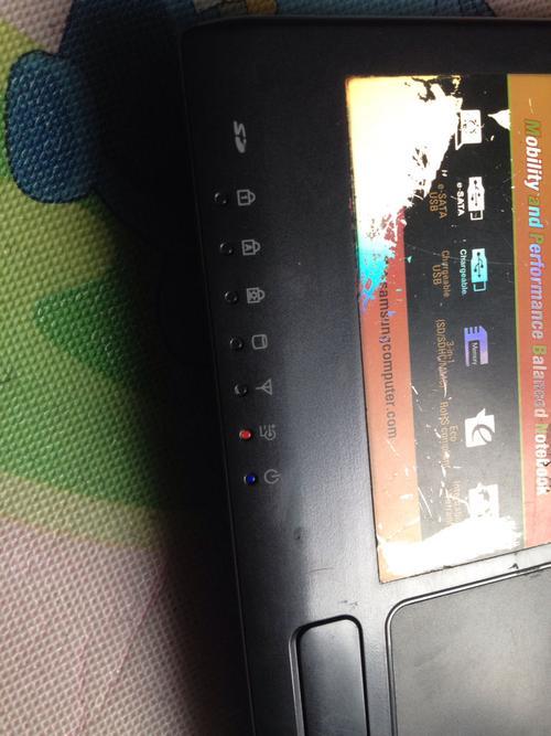 充电指示灯亮但开机指示灯不亮