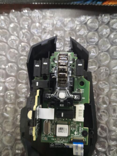 g502怎么看是不是全新的还是拆封