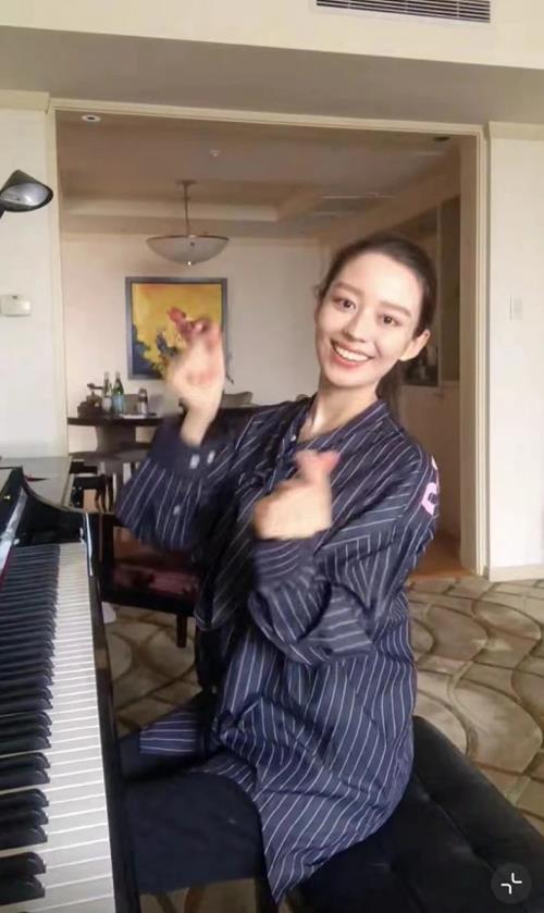 吉娜哪国人