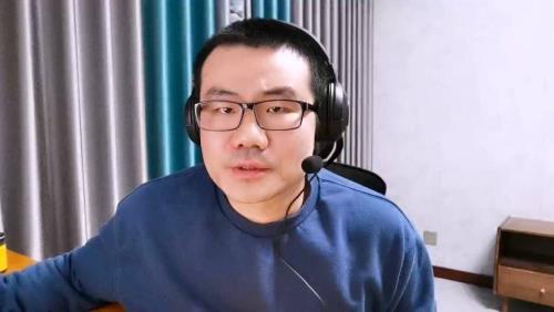徐静雨是杨毅旗下的吗