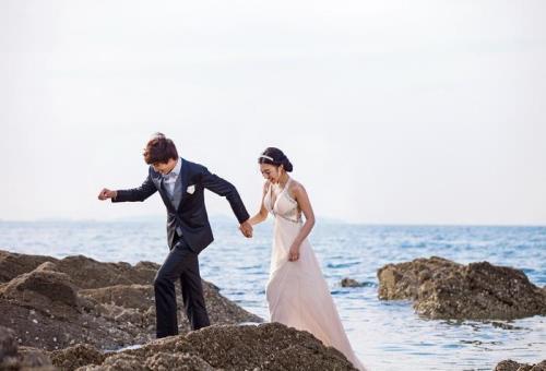 婚纱照邮费自理吗