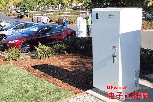特斯拉三元锂充电100%要马上跑掉吗