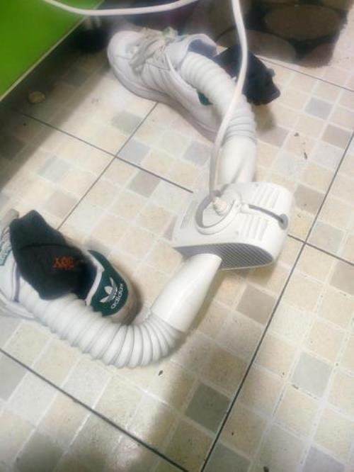 吹风机吹鞋的坏处