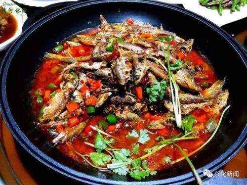新沂市烧杂鱼的做法