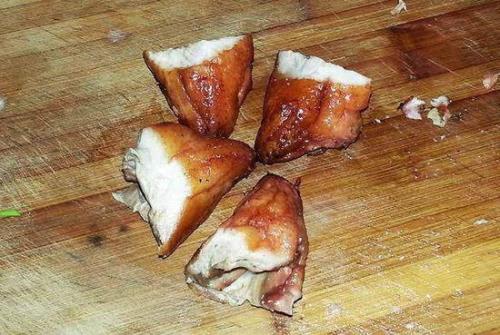 为什么鸭子屁股会动
