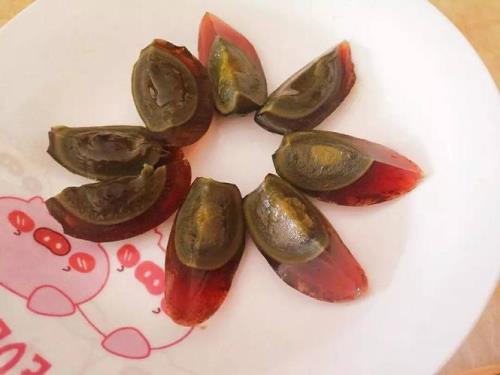 制作皮蛋为什么加红茶末
