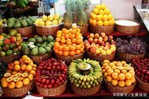 小轿车摆摊卖水果应该怎样布置