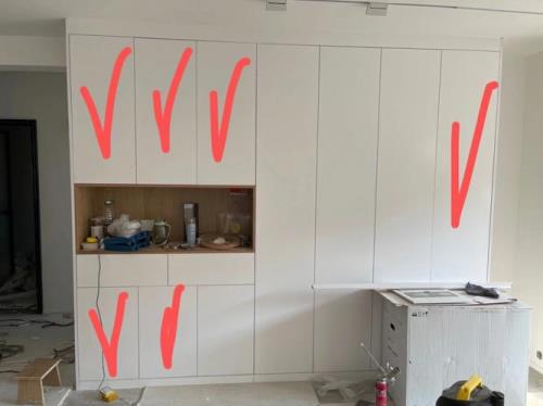 柜体见光板和柜门如何一致