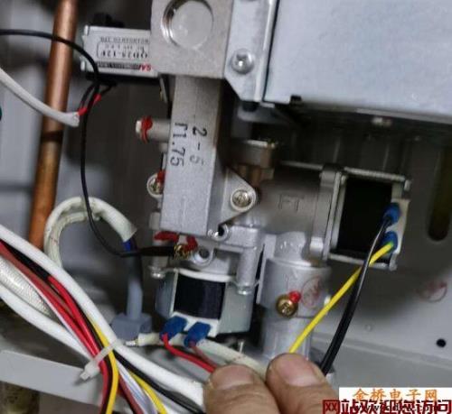 燃气热水器出现一个修理符号