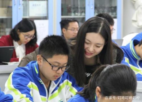 乡镇重点班和城里普通班哪个好