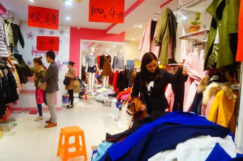 如何判断服装店铺是否要闭店