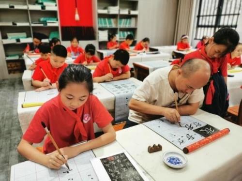 为什么学校不开设书法课