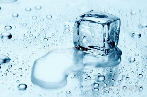 水变成水滴和冰晶分别是什么化