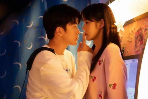 一闪一闪亮星星女主穿越了几次