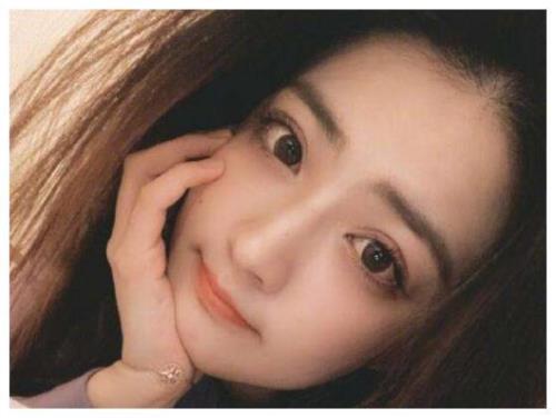 胡冰卿和徐璐谁漂亮点